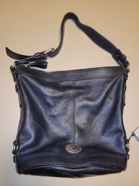 Fossil Handbags - Fossil Maddox Black Leather Bucket style Purse.